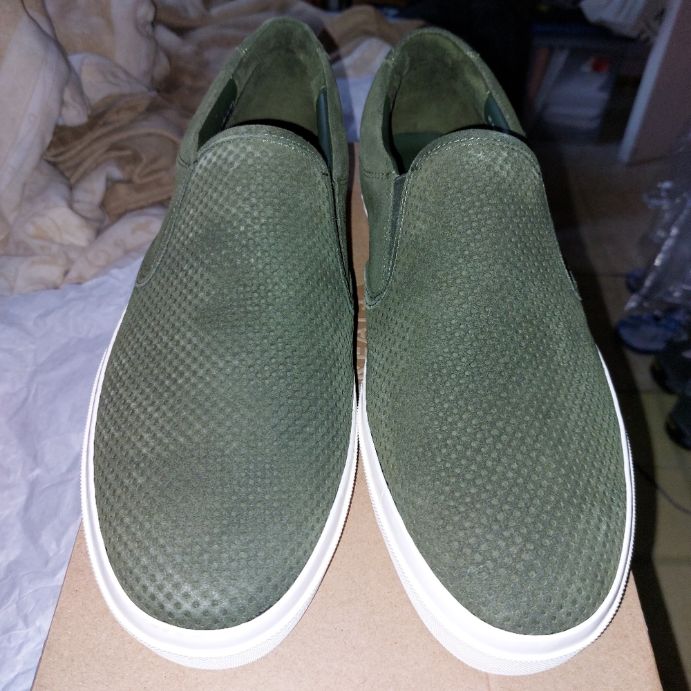 GREATS SLIP ONS